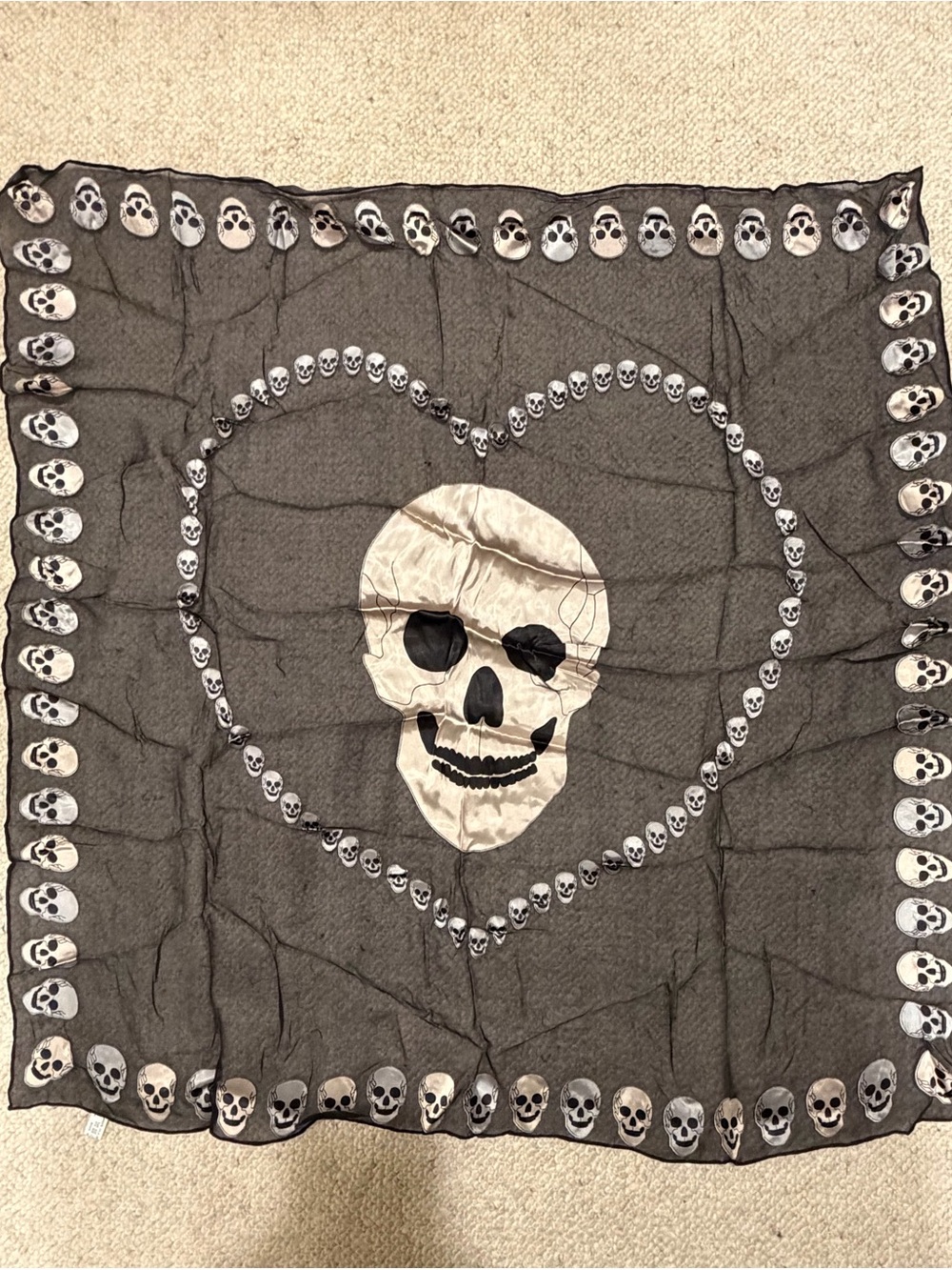 Black Skull Heart Scarf